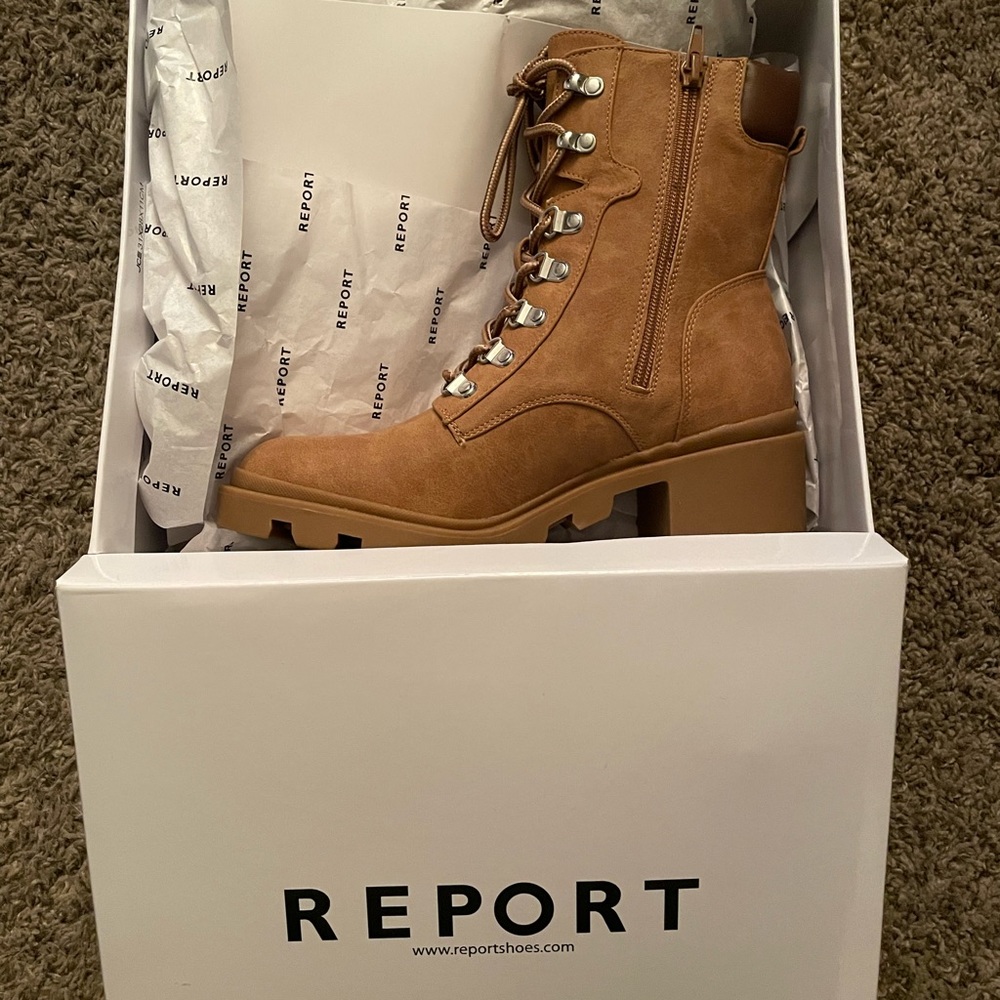 NIB Report Savannah Boots
